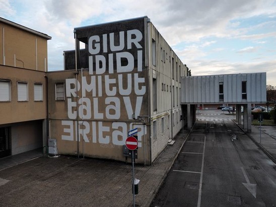 Quale delle tante verità BR1 murale per IDoLove urban art festival Comune di Dolo